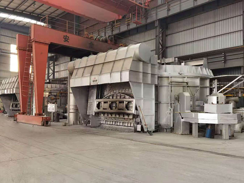 圓形揭蓋式熔鋁爐